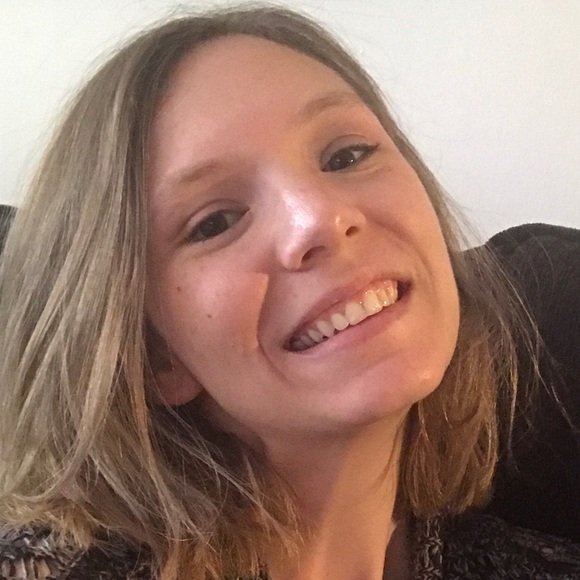 Meet your Posher, Cebrina - Picture 1 of 1